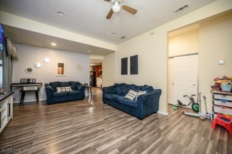 294 Orange Street Newark NJ 07103