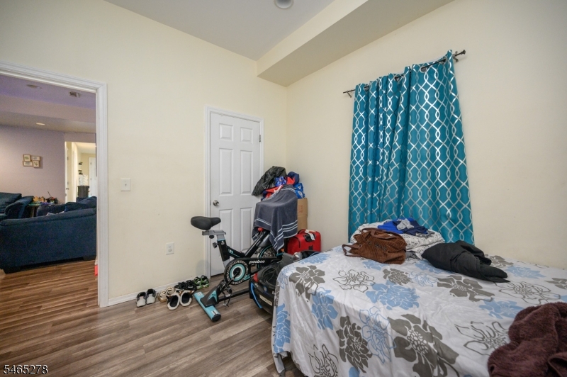 294 Orange Street Newark NJ 07103