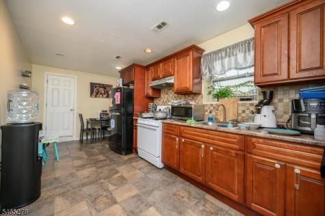 294 Orange Street Newark NJ 07103