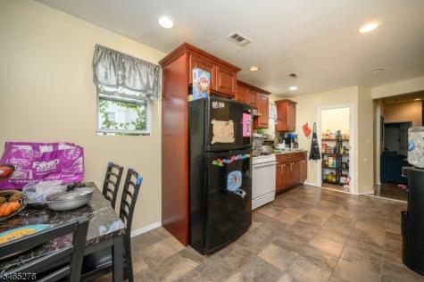 294 Orange Street Newark NJ 07103