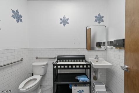 294 Orange Street Newark NJ 07103