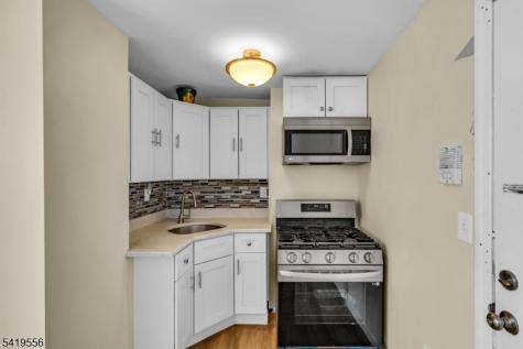 305 Cator Avenue Jersey City NJ 07305
