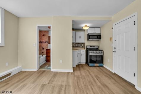 305 Cator Avenue Jersey City NJ 07305