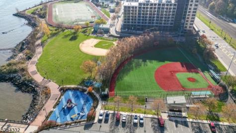 150 Henley Place Weehawken NJ 07086