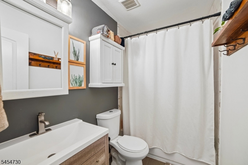 355 Tebe Place Union NJ 07088