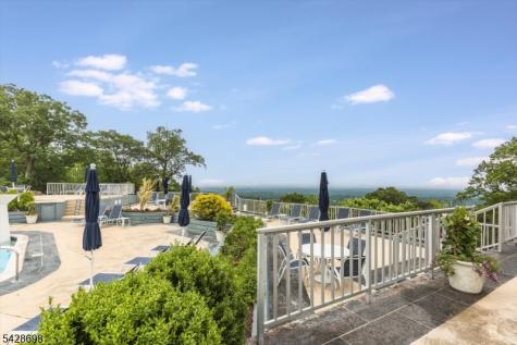 1 Claridge Drive Verona NJ 07044