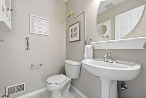 401 Tulsa Court Independence NJ 07840