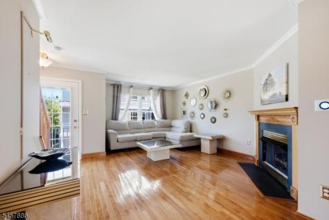 401 Tulsa Court Independence NJ 07840