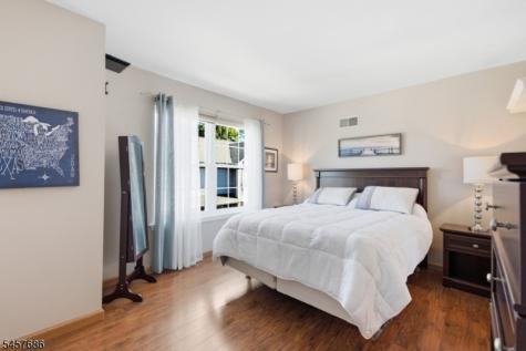 401 Tulsa Court Independence NJ 07840