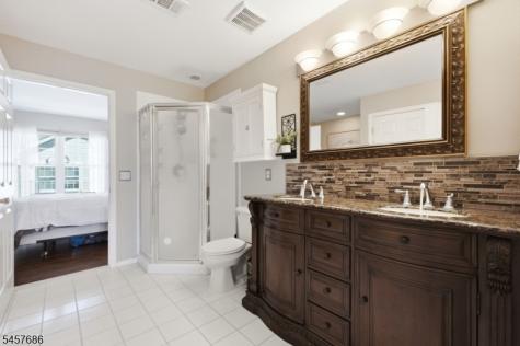 401 Tulsa Court Independence NJ 07840
