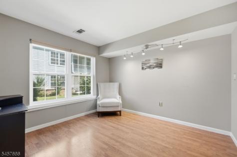 401 Tulsa Court Independence NJ 07840