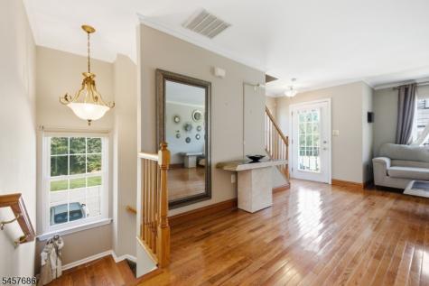 401 Tulsa Court Independence NJ 07840
