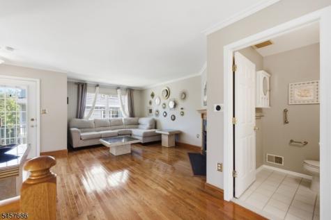 401 Tulsa Court Independence NJ 07840