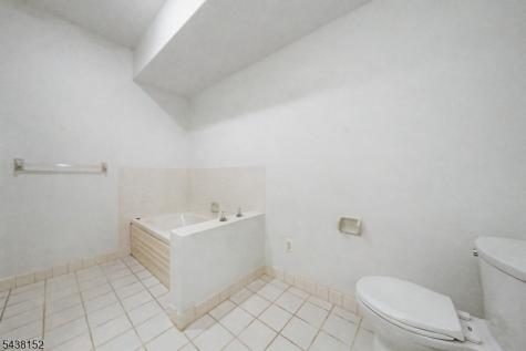 122 Richmond Road West Milford NJ 07480