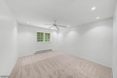 122 Richmond Road West Milford NJ 07480