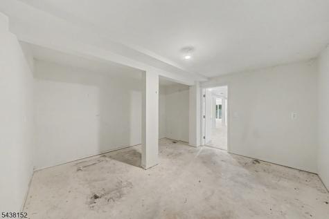 122 Richmond Road West Milford NJ 07480