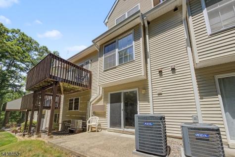 122 Richmond Road West Milford NJ 07480
