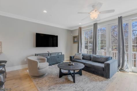 8 Schmidt Circle Watchung NJ 07069
