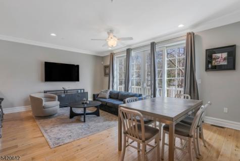 8 Schmidt Circle Watchung NJ 07069