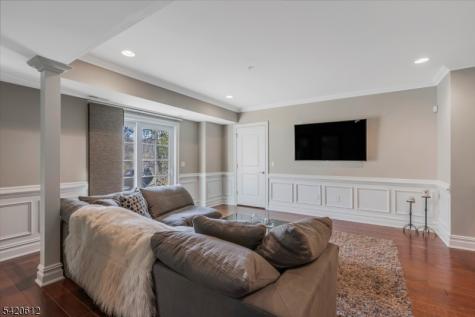 8 Schmidt Circle Watchung NJ 07069