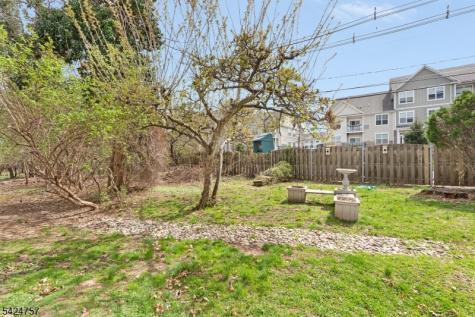 81 Woodland Drive Roselle NJ 07203