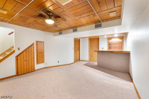 81 Woodland Drive Roselle NJ 07203
