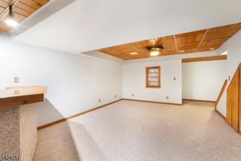 81 Woodland Drive Roselle NJ 07203