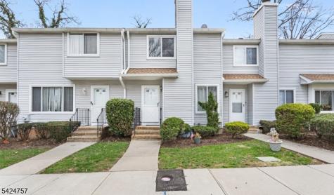 81 Woodland Drive Roselle NJ 07203