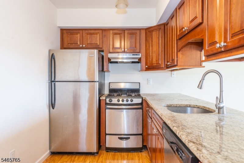 5 Steamboat Drive Vernon NJ 07462