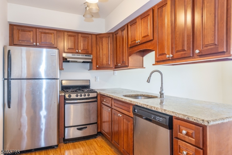 5 Steamboat Drive Vernon NJ 07462