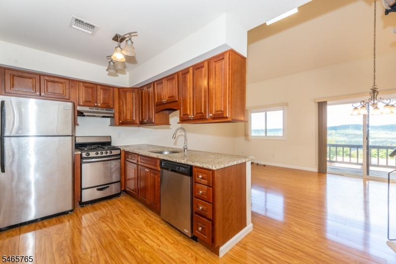 5 Steamboat Drive Vernon NJ 07462