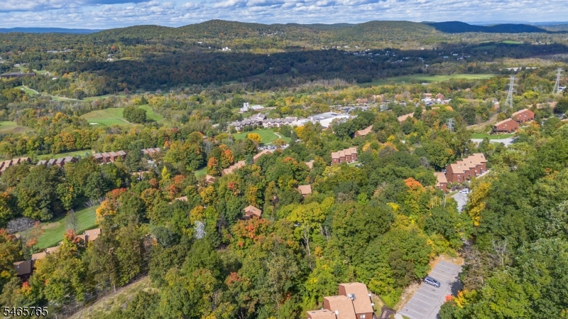 5 Steamboat Drive Vernon NJ 07462