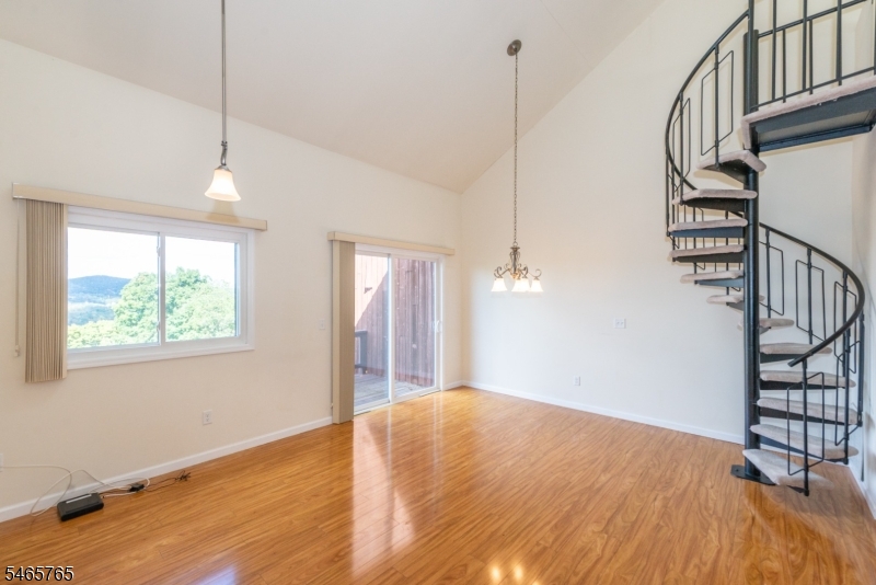5 Steamboat Drive Vernon NJ 07462