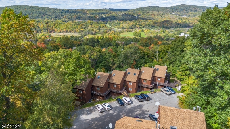 5 Steamboat Drive Vernon NJ 07462