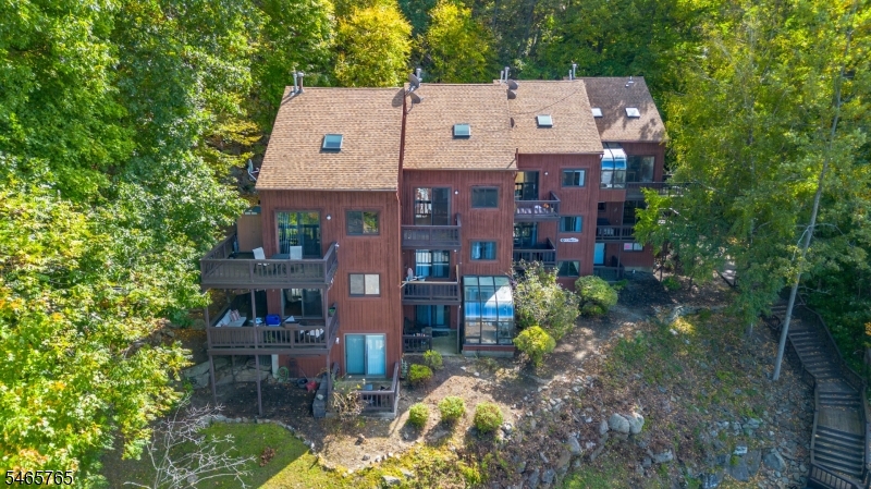 5 Steamboat Drive Vernon NJ 07462