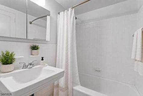 415 Claremont Avenue Montclair NJ 07042