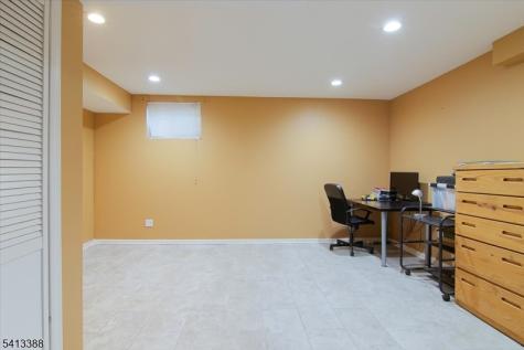 180 Marion Drive West Orange NJ 07052