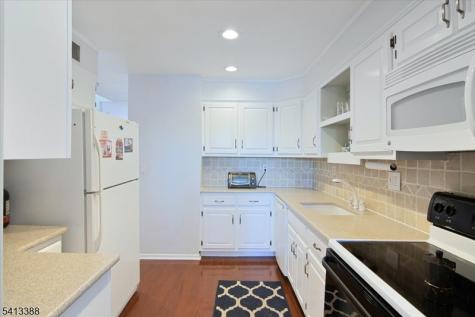 180 Marion Drive West Orange NJ 07052