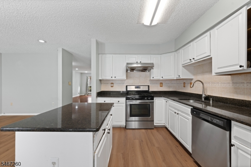 5 Hudson Court Franklin NJ 08823