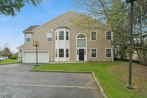 389 Digaetano Terrace West Orange NJ 07052