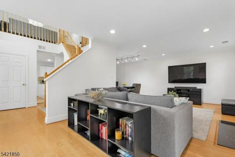 389 Digaetano Terrace West Orange NJ 07052
