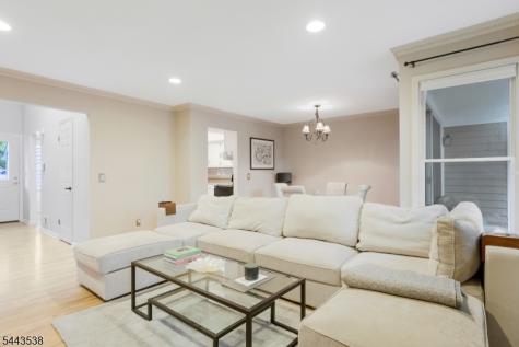 23 Eton Court Bedminster NJ 07921