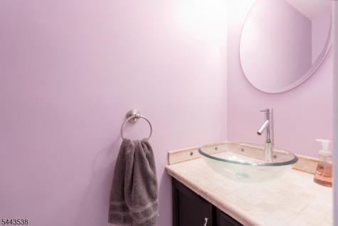 23 Eton Court Bedminster NJ 07921