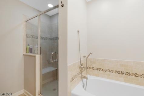23 Eton Court Bedminster NJ 07921