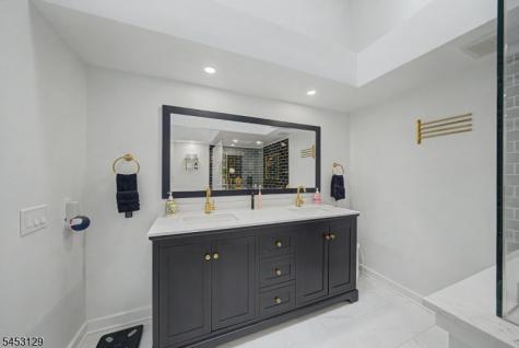 4 Jesse Court Montville NJ 07045