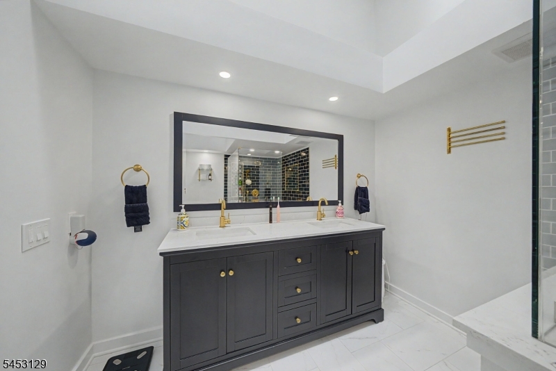 4 Jesse Court Montville NJ 07045