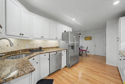 4 Jesse Court Montville NJ 07045