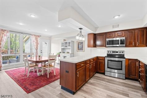 79 Old Fourth Drive Jefferson NJ 07438