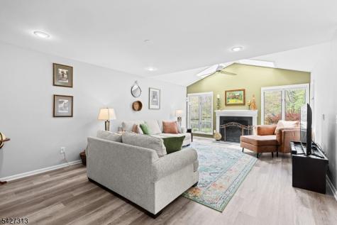 79 Old Fourth Drive Jefferson NJ 07438