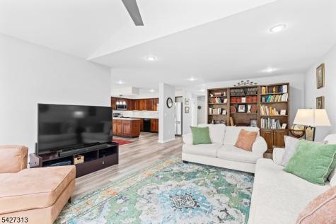 79 Old Fourth Drive Jefferson NJ 07438